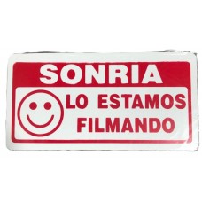 CARTEL SONRIA LO ESTAMOS FILMANDO CALCO